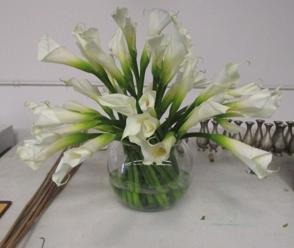 main photo of Fresh Floral Freeform Callas