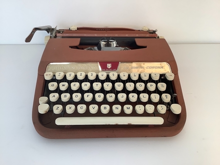 main photo of Golden Shield Smith-Corona Typewriter