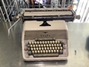 Universal 39 Adler Typewriter