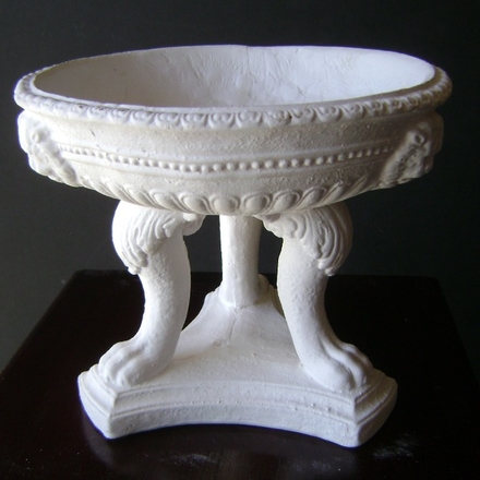 Urns