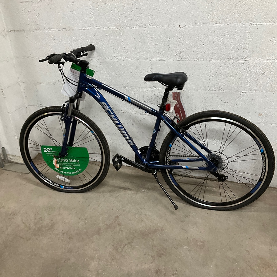 Blue Schwinn 21 Speed Mountain Bike For Rent in East Point Central Atlanta Props and Sets